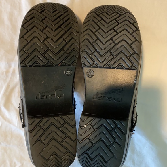 Dansko Size 38 - Picture 3 of 3